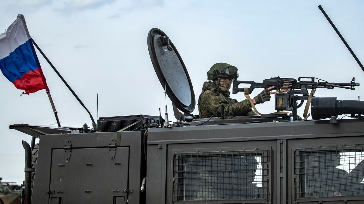 Tajné služby: Rusko začíná stahovat jednotky z ciziny. Míří na Ukrajinu